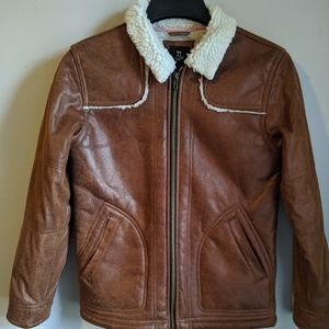 Cutest, warm jacket. Size large in kids but also f